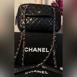 Chanel Quilted Leather Shoulder Bag with Gold Chain FULL SET